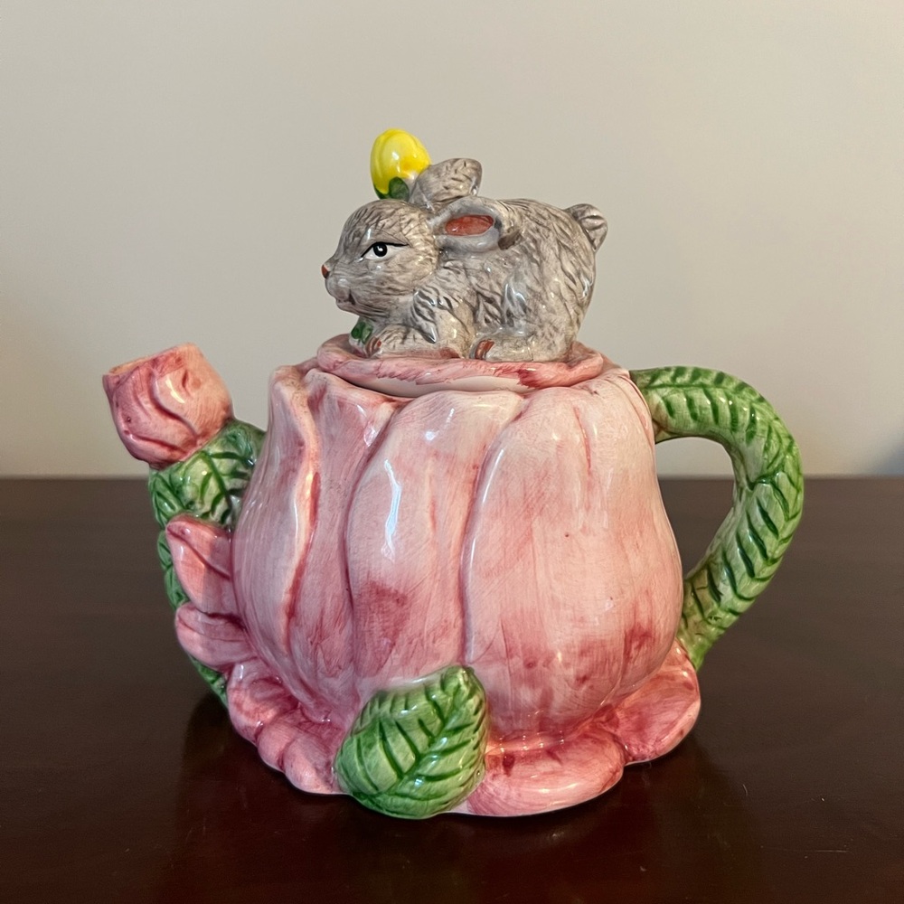 Pink Decorative Rabbit Teapot